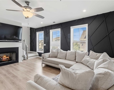 6504 Brooklake Court Se - Photo Thumbnail 6