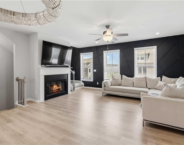 6504 Brooklake Court Se - Photo Thumbnail 11