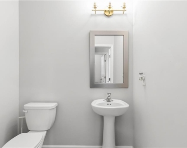 6504 Brooklake Court Se - Photo Thumbnail 18