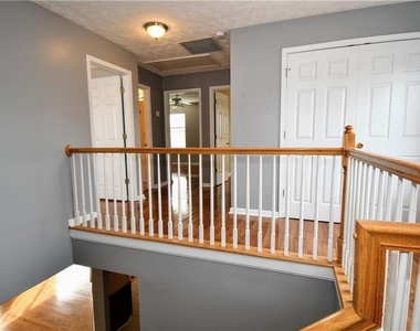 273 Carrington Way - Photo Thumbnail 15