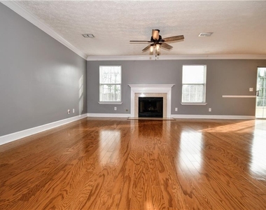 273 Carrington Way - Photo Thumbnail 3