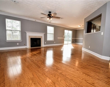 273 Carrington Way - Photo Thumbnail 4