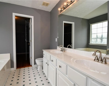 273 Carrington Way - Photo Thumbnail 20
