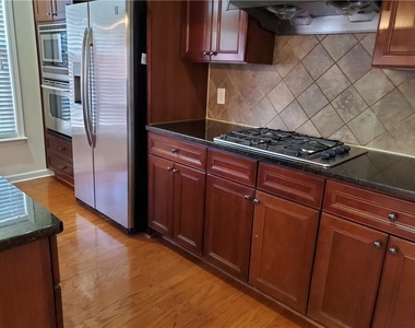 11025 Brunson Drive - Photo Thumbnail 12