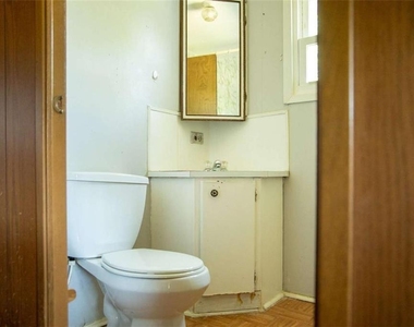 3131 Langley Road - Photo Thumbnail 13