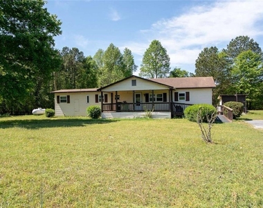 3131 Langley Road - Photo Thumbnail 3