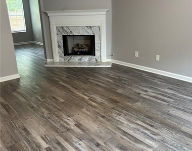 5739 Windfall Lane - Photo Thumbnail 7