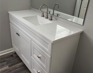 5739 Windfall Lane - Photo Thumbnail 21