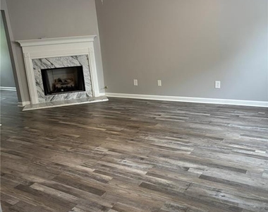 5739 Windfall Lane - Photo Thumbnail 2