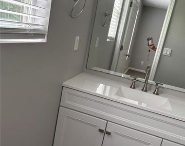 5739 Windfall Lane - Photo Thumbnail 20