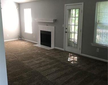4197 Sterling Pointe Drive - Photo Thumbnail 11