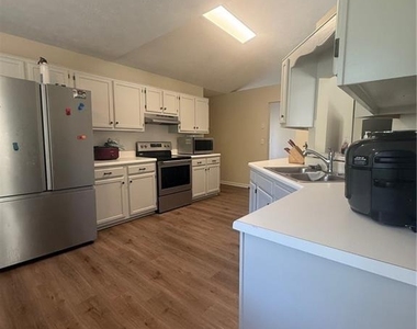 4197 Sterling Pointe Drive - Photo Thumbnail 4