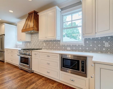 1375 Wessyngton Road - Photo Thumbnail 8