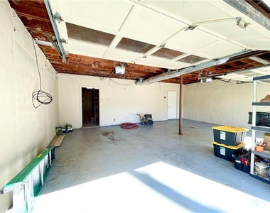 1721 Emerson Court - Photo Thumbnail 41
