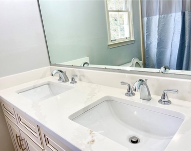 1721 Emerson Court - Photo Thumbnail 28