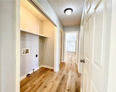 1721 Emerson Court - Photo Thumbnail 15