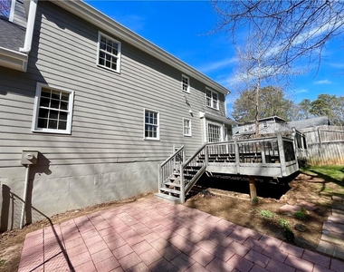 1721 Emerson Court - Photo Thumbnail 33