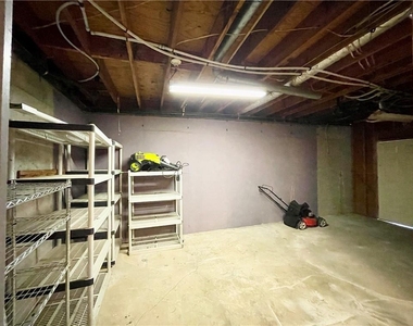 1721 Emerson Court - Photo Thumbnail 39
