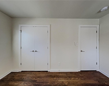 880 N Highland Avenue Ne - Photo Thumbnail 7