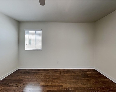 880 N Highland Avenue Ne - Photo Thumbnail 9