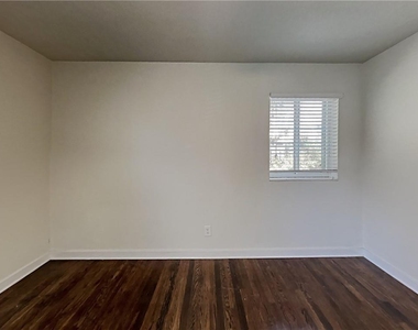 880 N Highland Avenue Ne - Photo Thumbnail 6