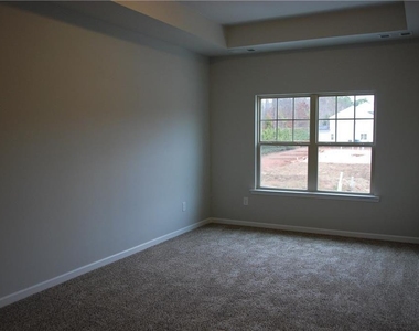 258 Valley Crossing - Photo Thumbnail 10
