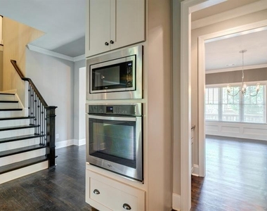 1317 Winfair Lane Ne - Photo Thumbnail 14