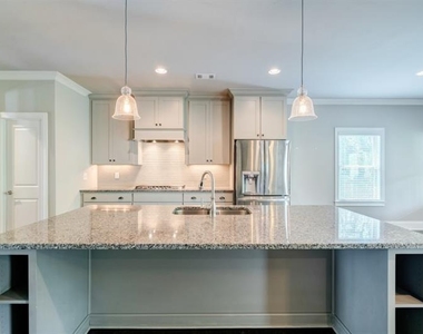 1317 Winfair Lane Ne - Photo Thumbnail 28