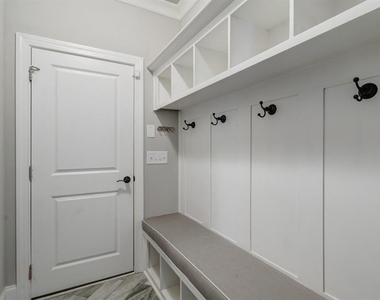 1317 Winfair Lane Ne - Photo Thumbnail 24