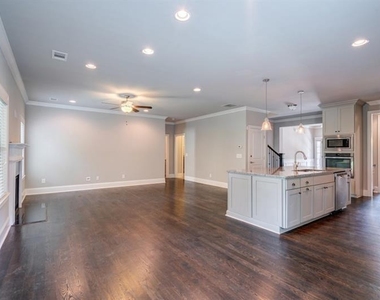 1317 Winfair Lane Ne - Photo Thumbnail 21