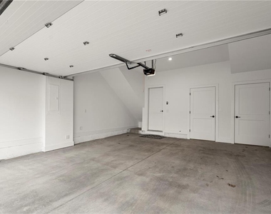146 Chestnut Circle - Photo Thumbnail 14