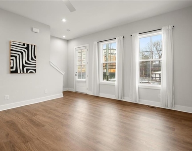 146 Chestnut Circle - Photo Thumbnail 18