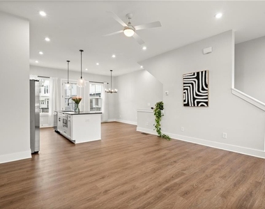 146 Chestnut Circle - Photo Thumbnail 6