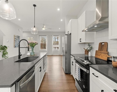 146 Chestnut Circle - Photo Thumbnail 23