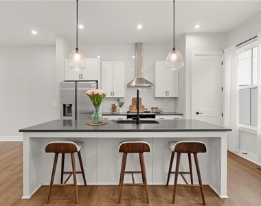 146 Chestnut Circle - Photo Thumbnail 3