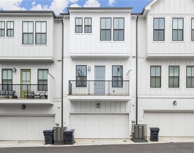 146 Chestnut Circle - Photo Thumbnail 1