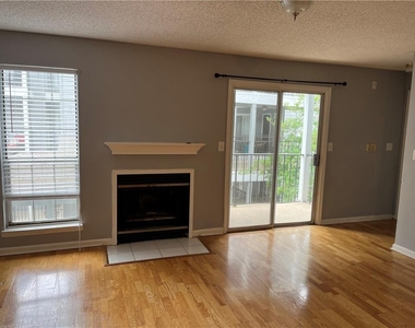612 Granville Court - Photo Thumbnail 4
