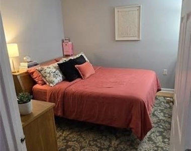 612 Granville Court - Photo Thumbnail 17