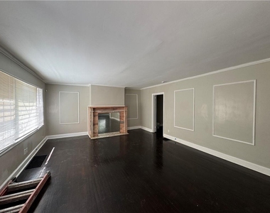 1580 Childress Drive - Photo Thumbnail 1
