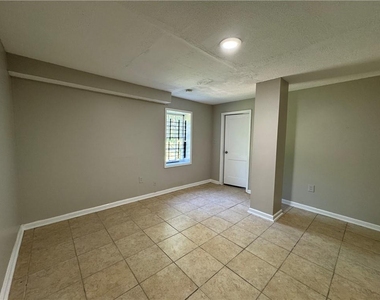 1580 Childress Drive - Photo Thumbnail 7