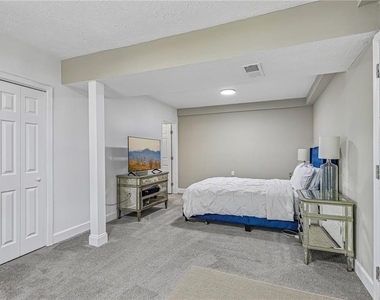 3898 Skidmore Drive - Photo Thumbnail 38