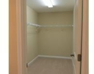 456 Fieldview Lane - Photo Thumbnail 9