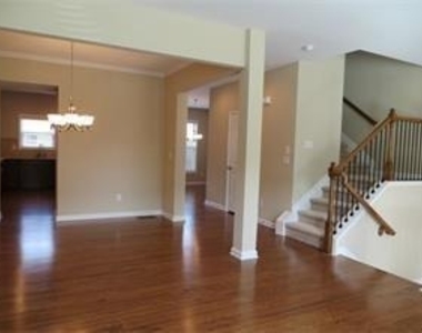 456 Fieldview Lane - Photo Thumbnail 4