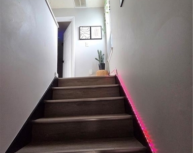 6492 Charter Way - Photo Thumbnail 2