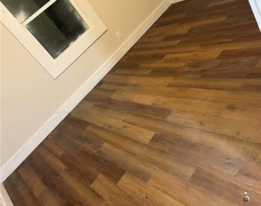248 Madison Street - Photo Thumbnail 11