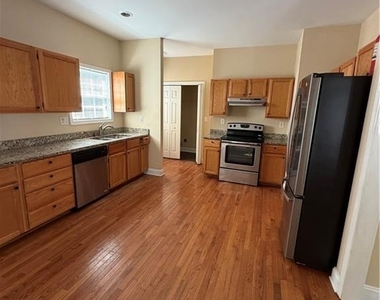 1903 Chattahoochee Place - Photo Thumbnail 3