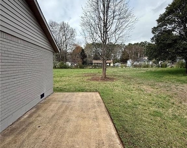 8117 Attleboro Drive - Photo Thumbnail 12