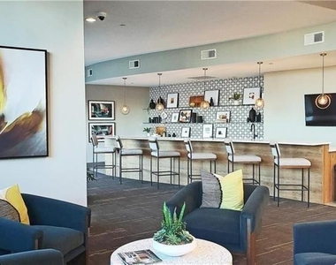 250 Pharr Road Ne - Photo Thumbnail 12