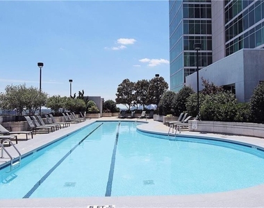 250 Pharr Road Ne - Photo Thumbnail 10