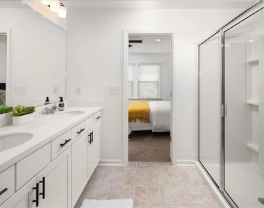 1515 Brantin Drive - Photo Thumbnail 8